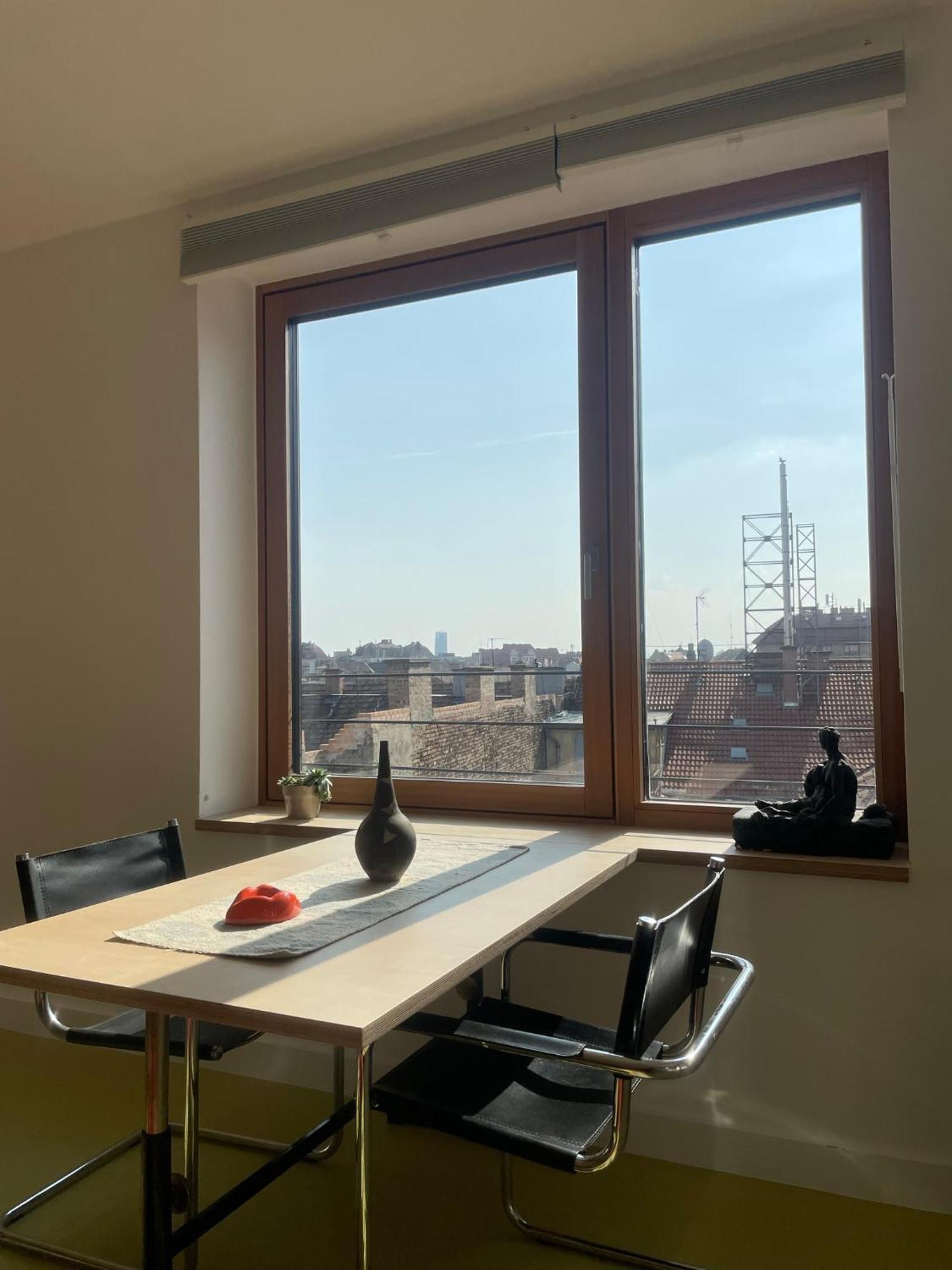 Stylish Apartment, Floor With Private Terrace *