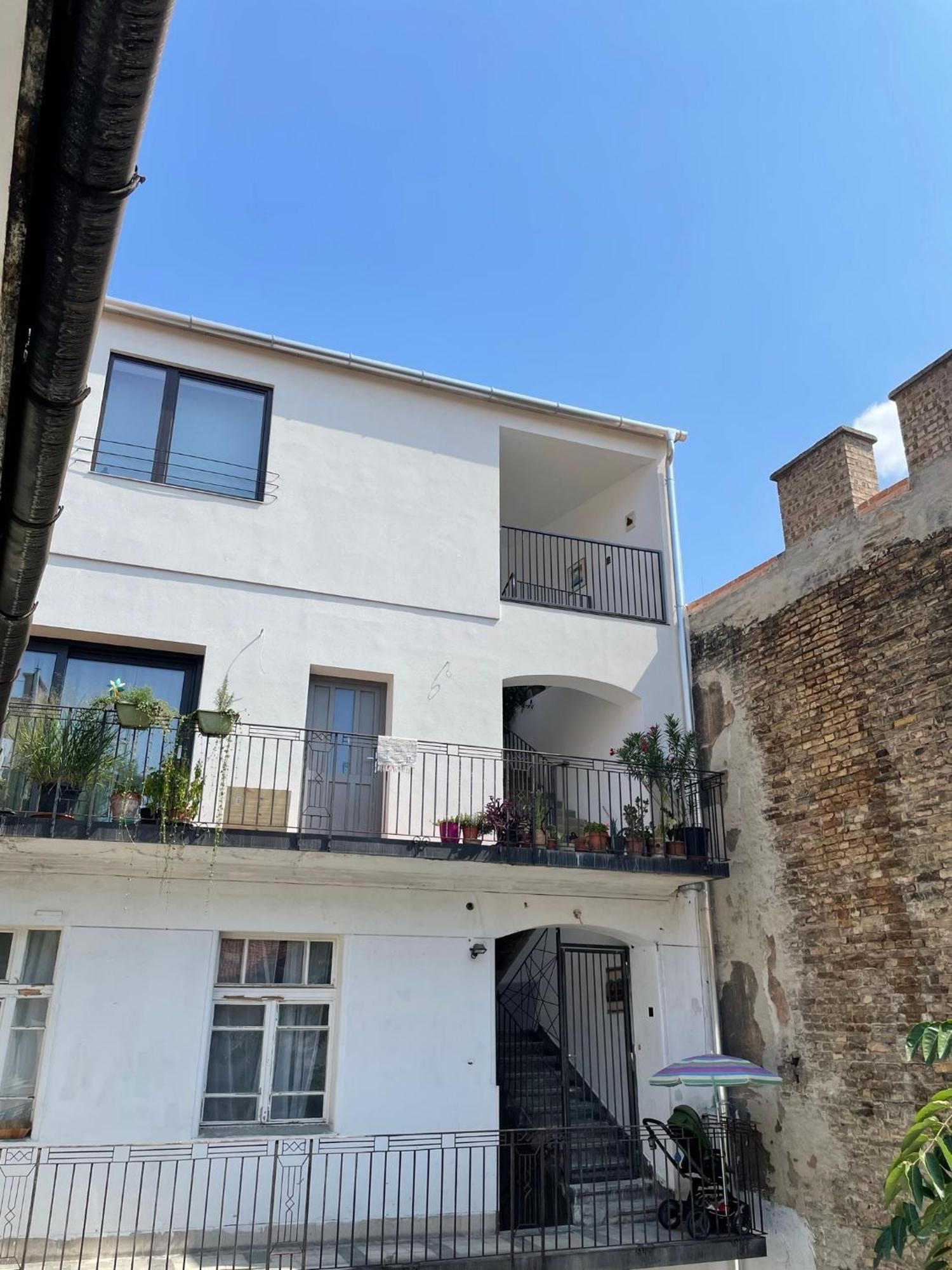 Stylish Apartment, Floor With Private Terrace Budapest